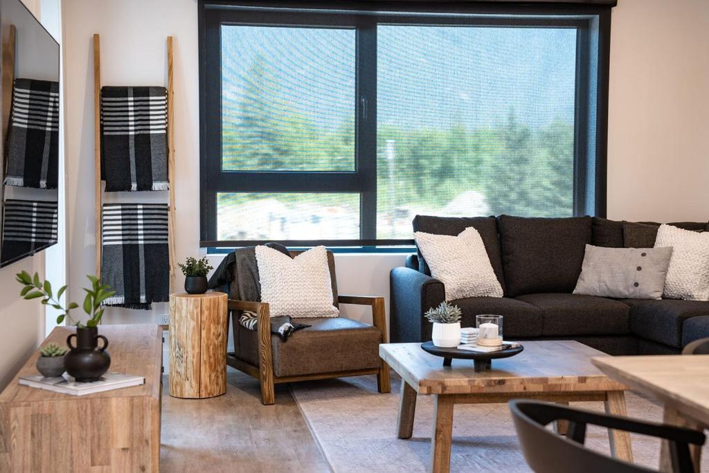 Ghost Peak By Revelstoke Vacations Apartment Exterior foto